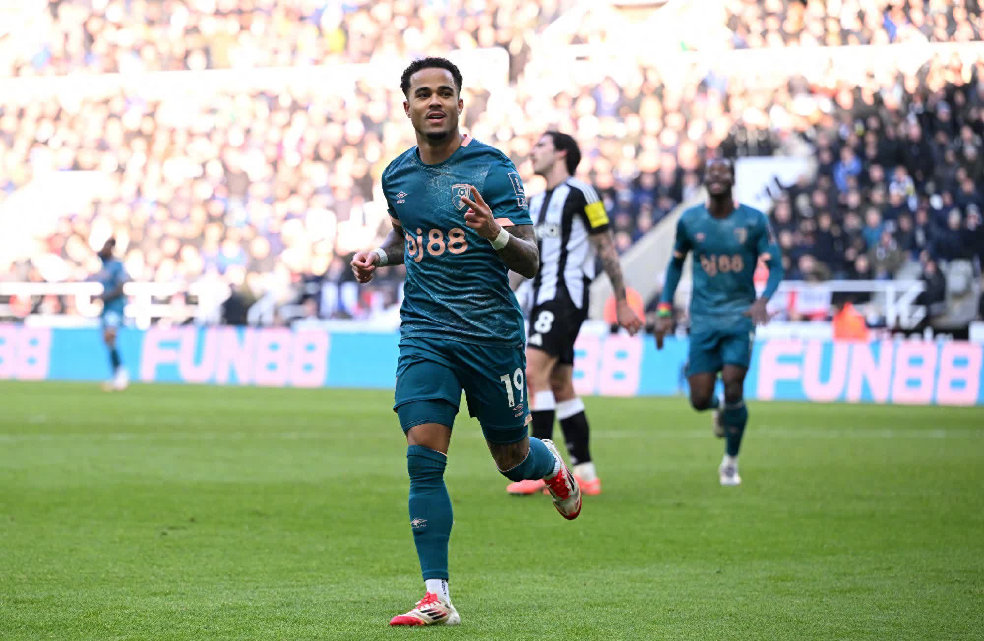 世俱杯分组-关于艾尔伯雷联迎胜利，继续领跑英超联赛的信息