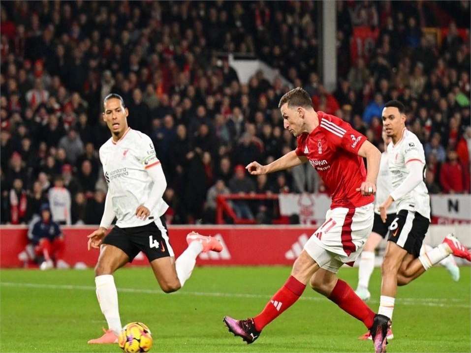 世俱杯参赛资格-亨德森奉献致命助攻，领队带领球队获胜的简单介绍