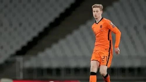 荷兰队在对阵挪威的比赛中力保不败