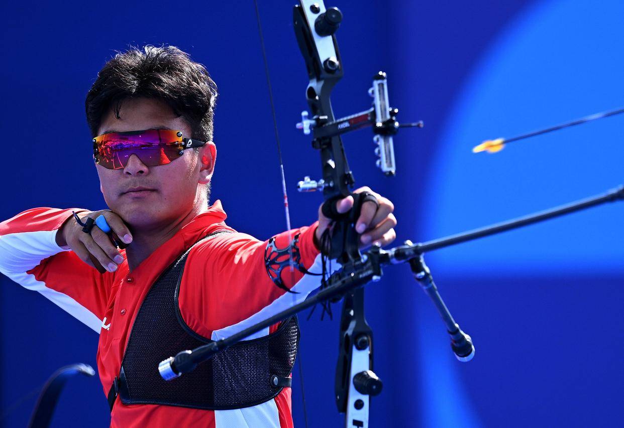 意大利射箭选手精准命中夺得金牌
