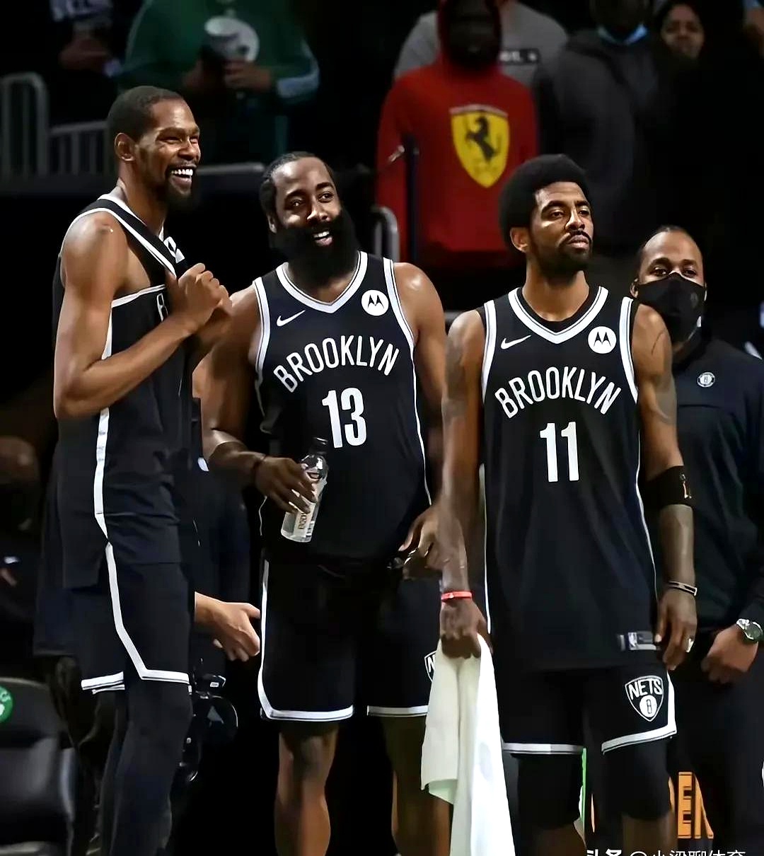 火箭队再战湖人队，哈登连续三场三双