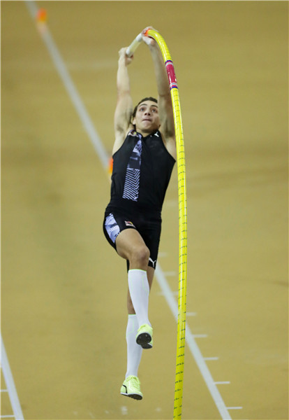 世俱杯参赛资格-瑞典篮球锦标赛收官，新星表现惊艳成为焦点的简单介绍