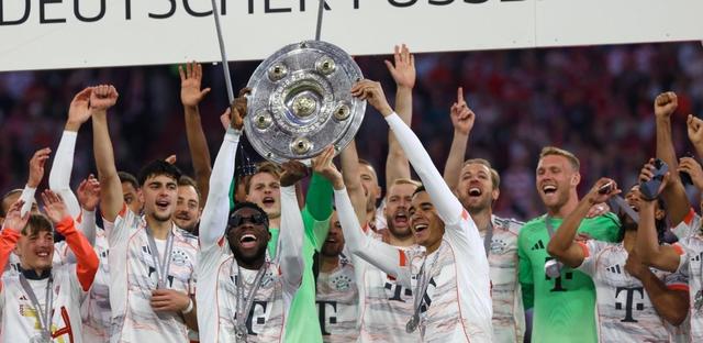 世俱杯官网-弗莱堡队实现逆袭，成功逆转比赛