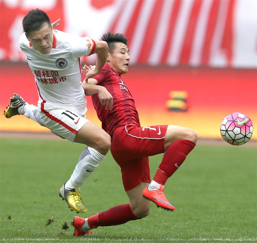 包含上港主场大胜贵州，重返前四的词条