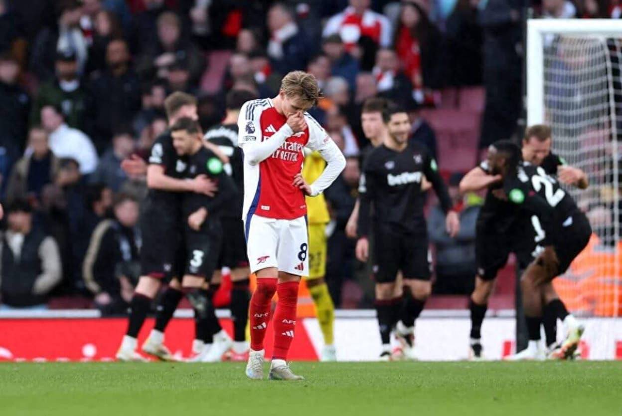 包含阿森纳遭遇困境客场落败暗示难题的词条