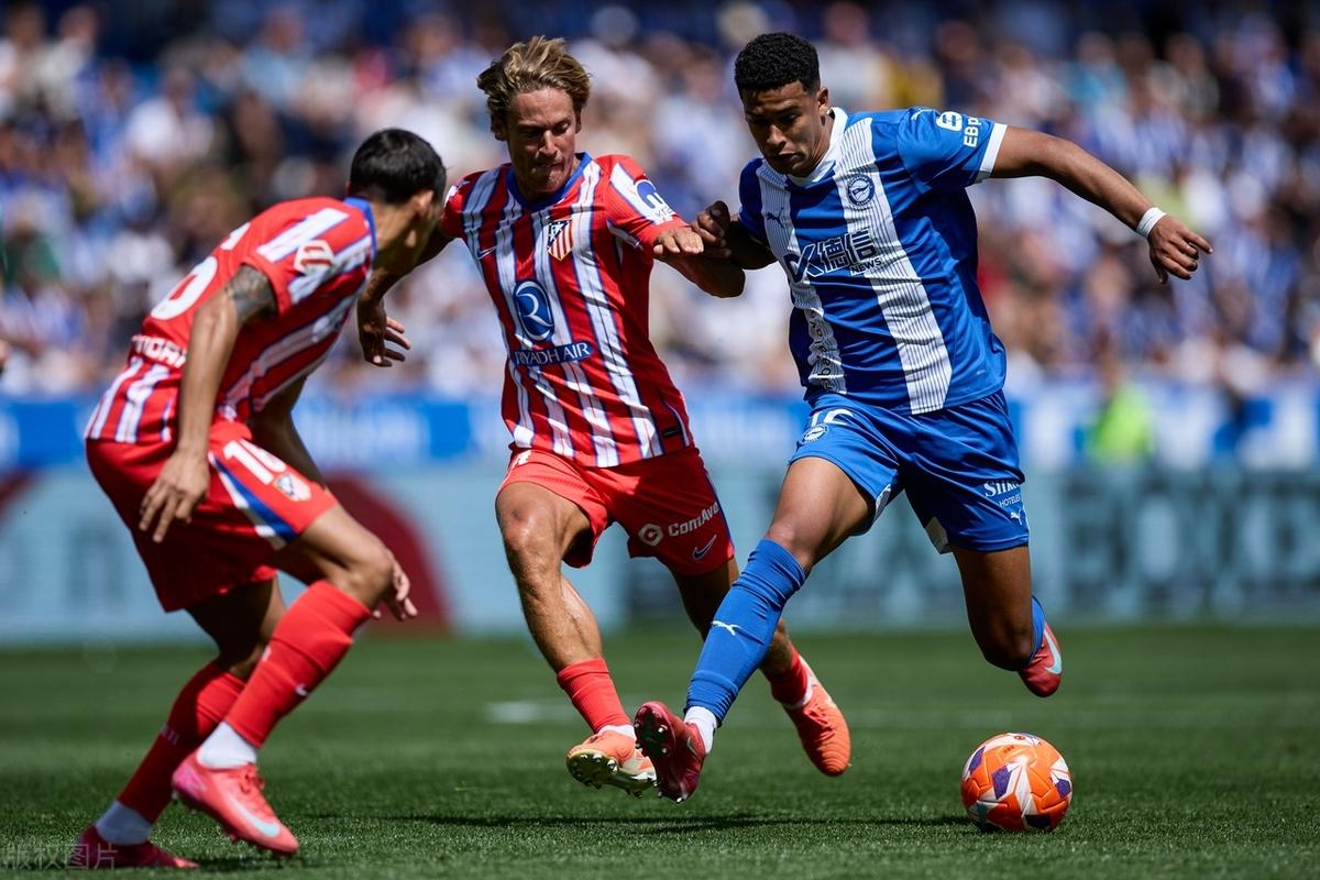 马竞不敌卡格利亚尔，近期西甲陷低谷