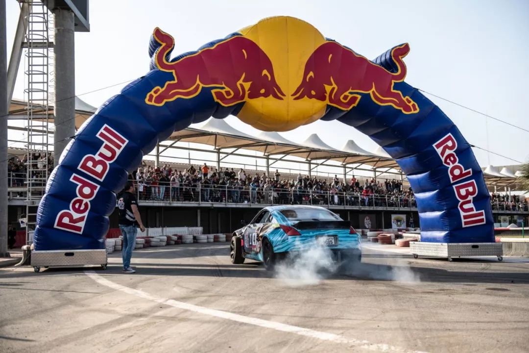 奥地利挺身追赶，争夺淘汰赛资格关头