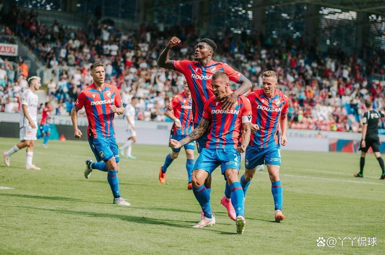 足球比赛的胜负悬念，双方谁将胜出？