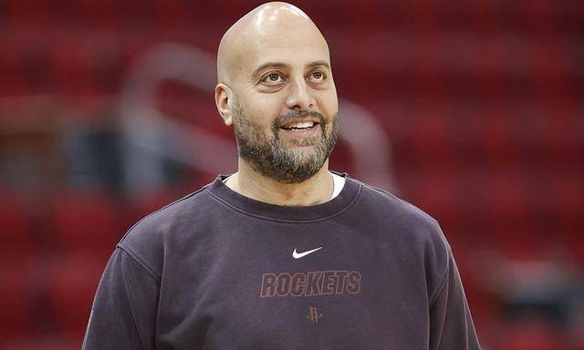 世俱杯分组-包含火箭主控因家庭原因缺席比赛，球队将暂时借调外援的词条