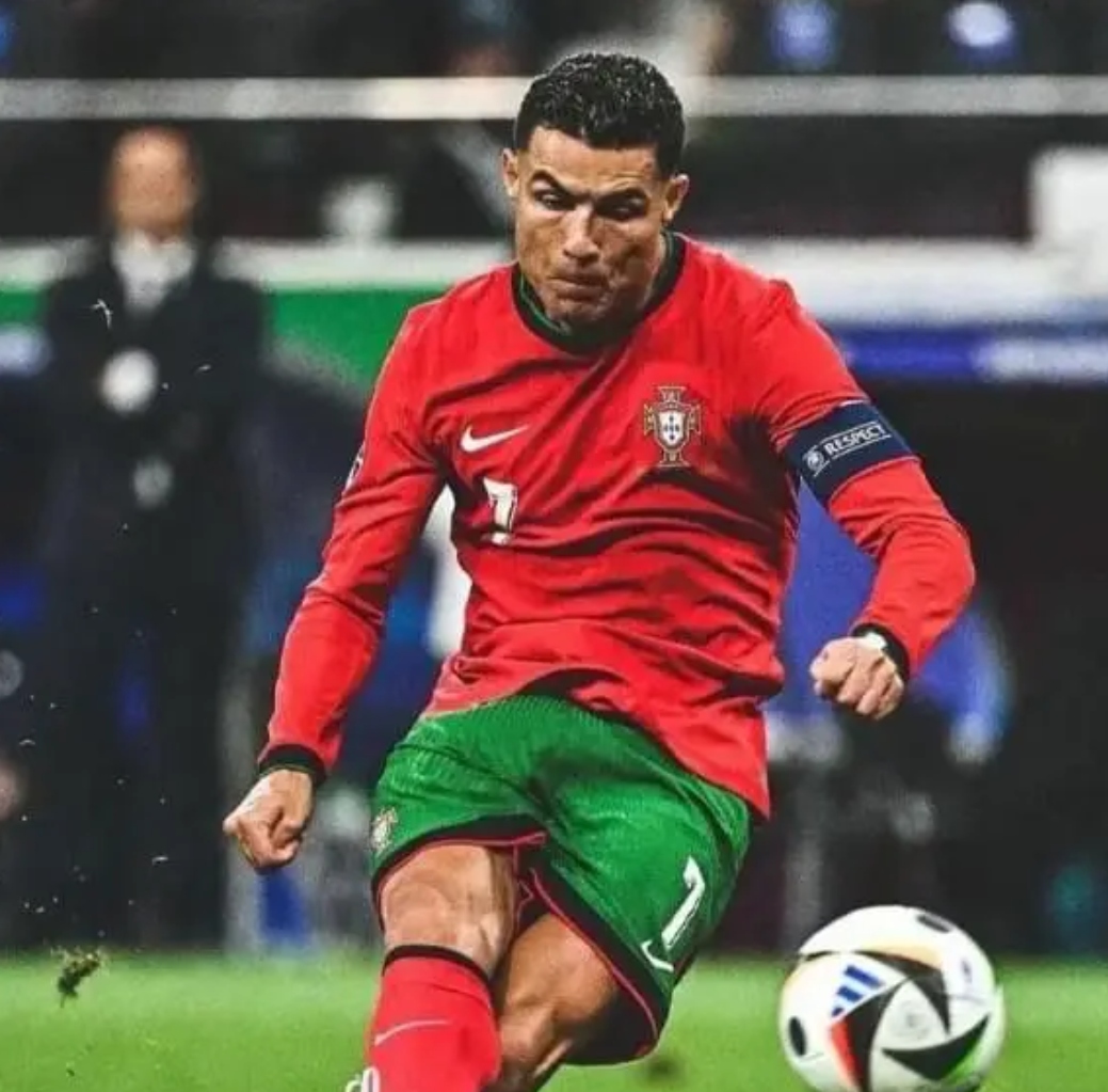 C9碾压RNG，Keria关键团战开团秒人焦点之战淘汰赛，点燃全场激情