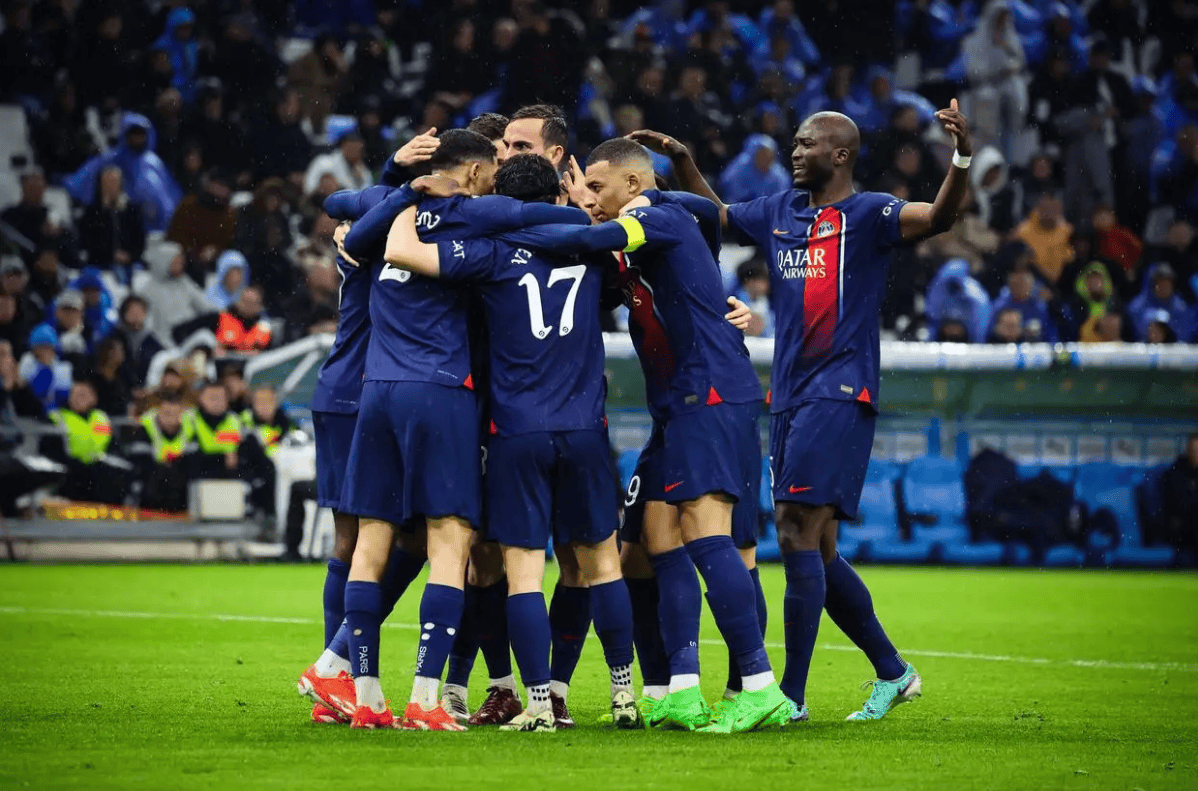 世俱杯改制-法甲联赛球队交锋激烈，胜负悬念令人期待