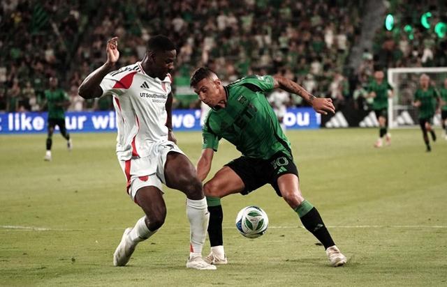 法甲联赛球队交锋激烈，胜负悬念令人期待