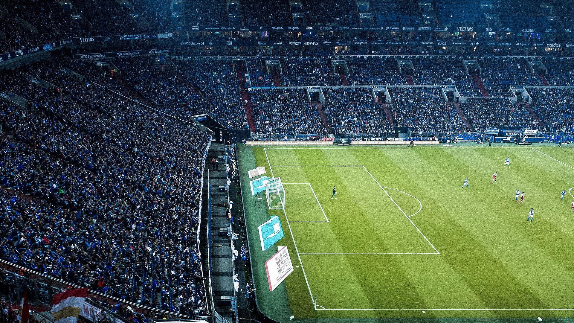 世俱杯分组-胜利的方程式,当红牛二队的冷静计算,遇见汉密尔顿的热血超车